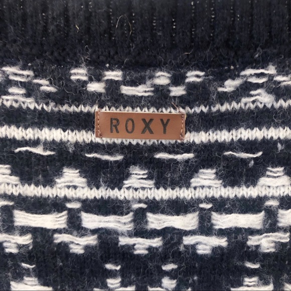 Roxy Black and White Cropped Fair Isle Wool Blend Sweater Size Medium - Picture 5 of 7